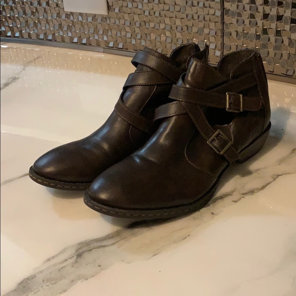 B.O.C brown Ankle Bootie worn once!